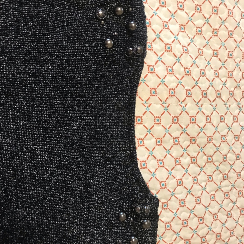 Sweater - Picture 4 of 4